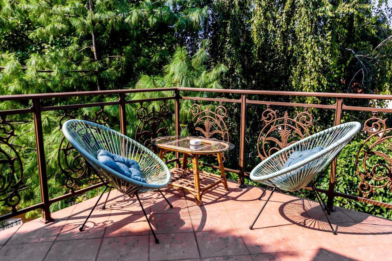 Hotel Golden House Craiova Exterior foto